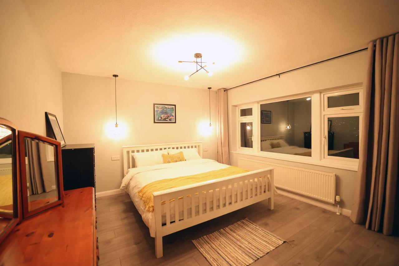Bath City Skyline Spacious 3 Bed House For Family ภายนอก รูปภาพ
